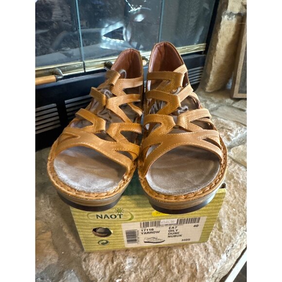 Naot Yarrow Oily Dune Nubuck Ghillie Lace-Up Wedge Comfort Sandle - 40 (9) - Picture 1 of 8